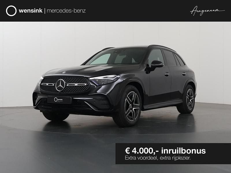 Zwart Nieuw 2025 Mercedes GLC400d Sport Edition SUV | € 93.450 - Afbeelding 1/4