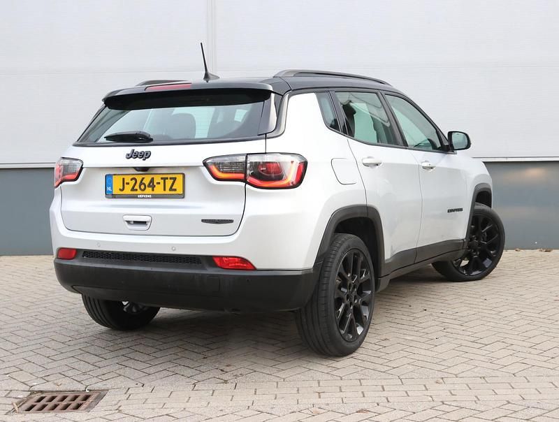 Occasion Jeep Compass Night Eagle 150 PK (110 kW) 2020 Grijs SUV