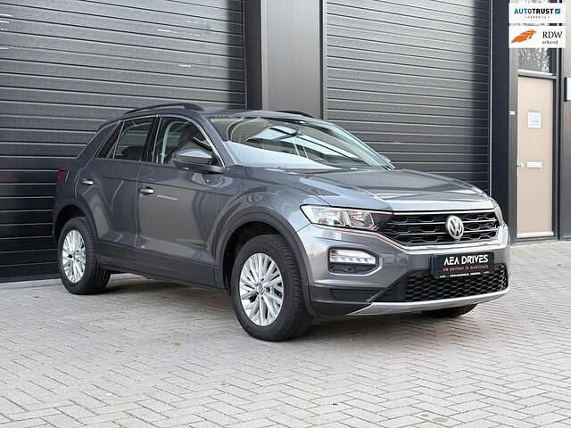 Grijs Gebruikt 2019 VW T-Roc Style SUV | € 22.199 (Goede deal) - Afbeelding 1/4