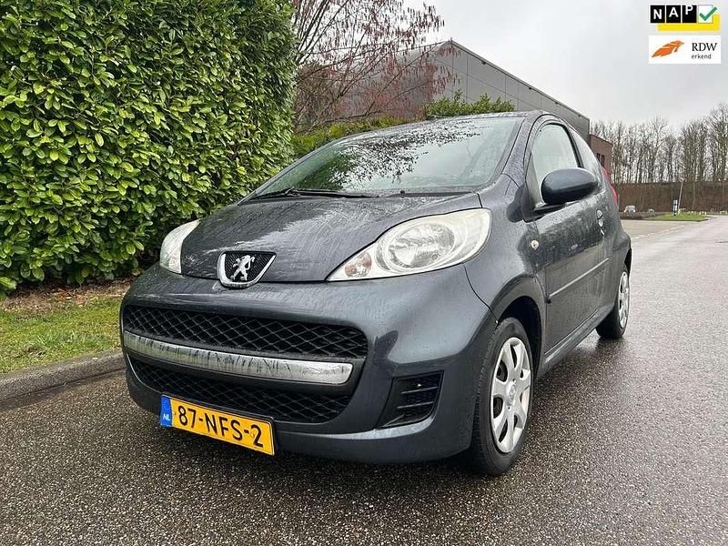Occasion Peugeot 107 Urban Move 68 PK (50 kW) 2010 Grijs Hatchback