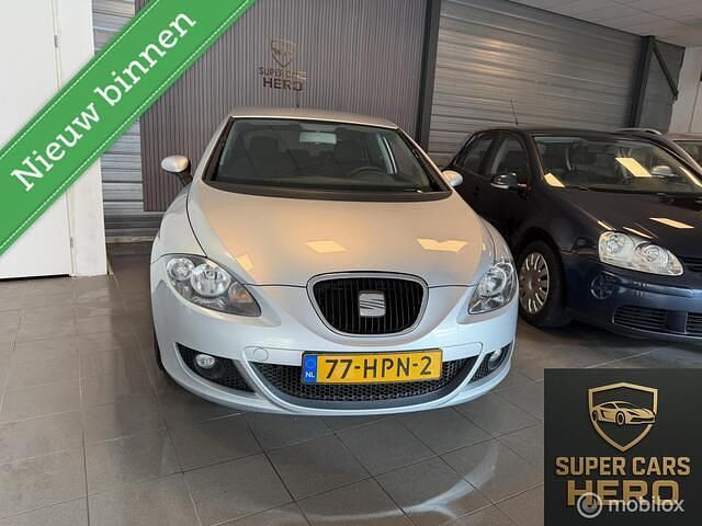 Occasion Seat Leon 125 PK (91 kW) 2009 Grijs Hatchback