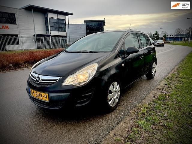 Zwart Occasion 2011 Opel Corsa Business Edition Hatchback | € 1.350 (Super prijs) - Afbeelding 1/4