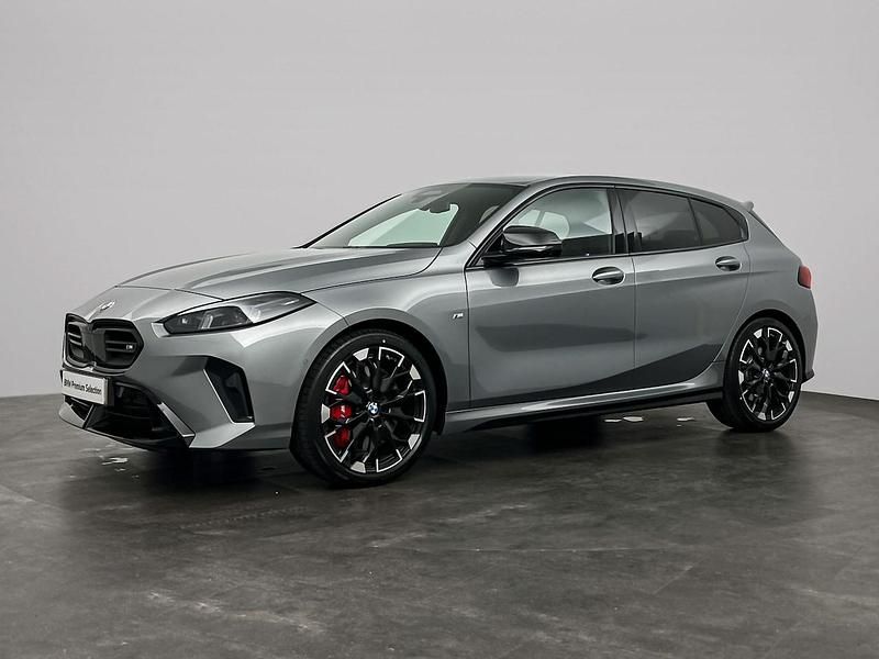 Occasion BMW M135 M Sport 300 PK (220 kW) 2024 Grijs, metallic lak Hatchback