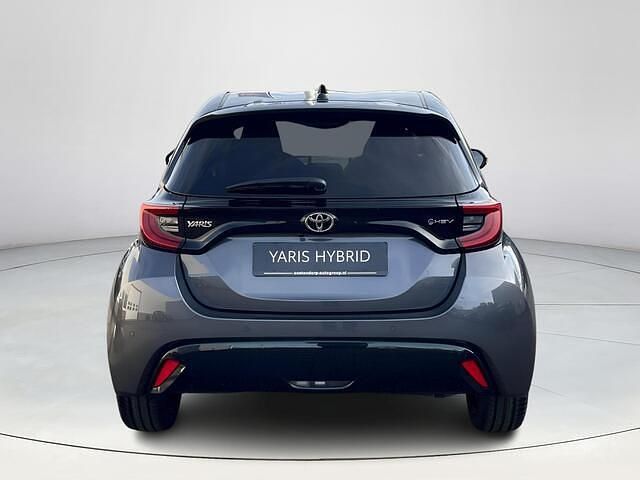 Nieuw Toyota Yaris Executive 129 PK (94 kW) 2026 Grijs Hatchback