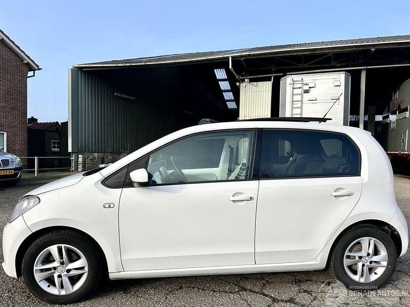 Wit Occasion 2012 Seat Mii Chic Hatchback | € 4.500 (Super prijs) - Afbeelding 1/4