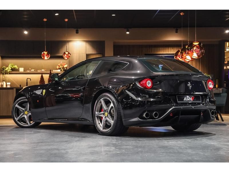 Occasion Ferrari FF 662 PK (486 kW) 2012 Zwart Stationwagen