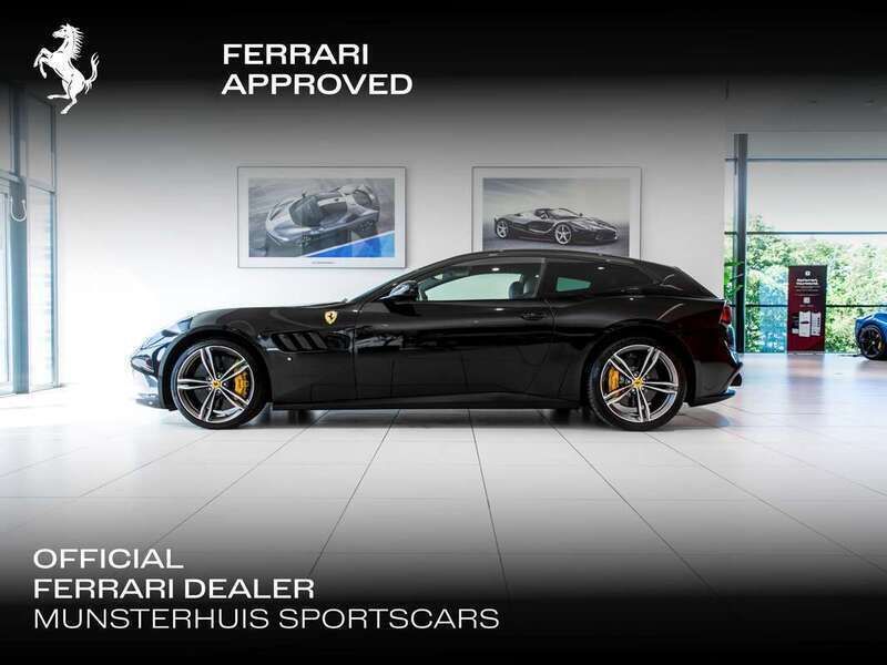 Zwart Gebruikt 2017 Ferrari GTC4Lusso Coupé | € 229.000 - Afbeelding 1/4