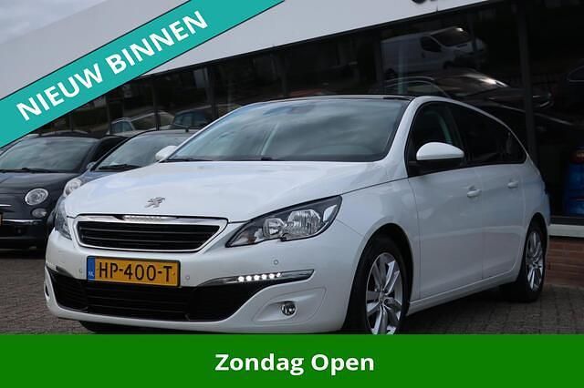 Wit Gebruikt 2015 Peugeot 308 Stationwagen | € 6.945 (Eerlijke prijs) - Afbeelding 1/4