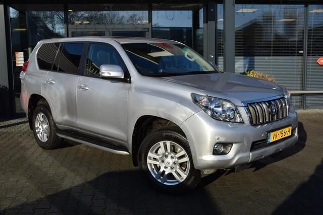 Grijs Gebruikt 2014 Toyota Land Cruiser SUV | € 27.995 (Eerlijke prijs) - Afbeelding 1/4