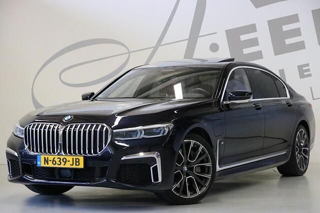 Zwart Gebruikt 2020 BMW 745e Executive Sedan | € 62.450 - Afbeelding 1/4