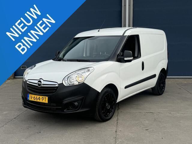 Wit Gebruikt 2018 Opel Combo Selection MPV | € 8.490 (Eerlijke prijs) - Afbeelding 1/4