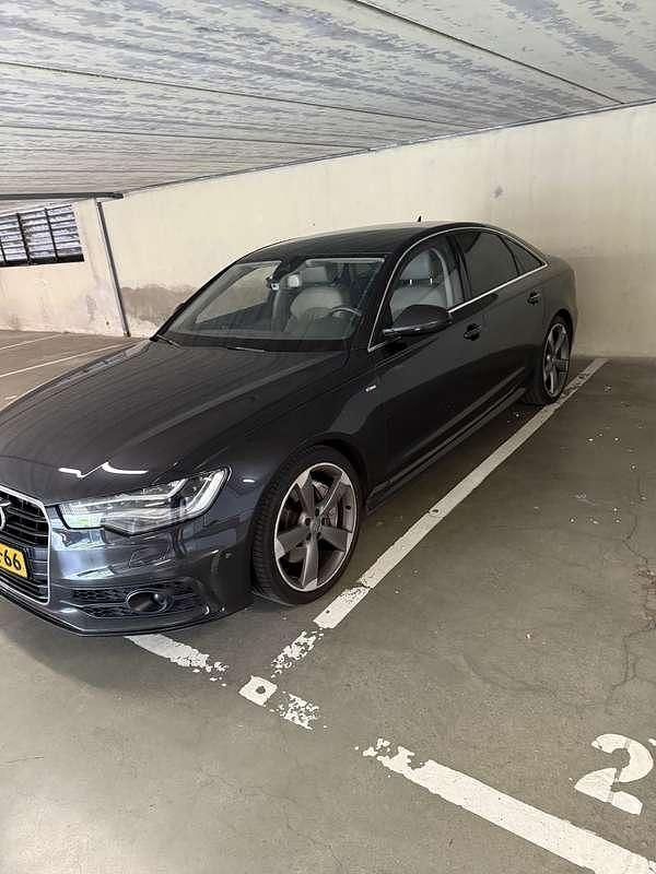Grijs Gebruikt 2011 Audi A6 Sedan | € 15.500 (Iets duurder) - Afbeelding 1/4