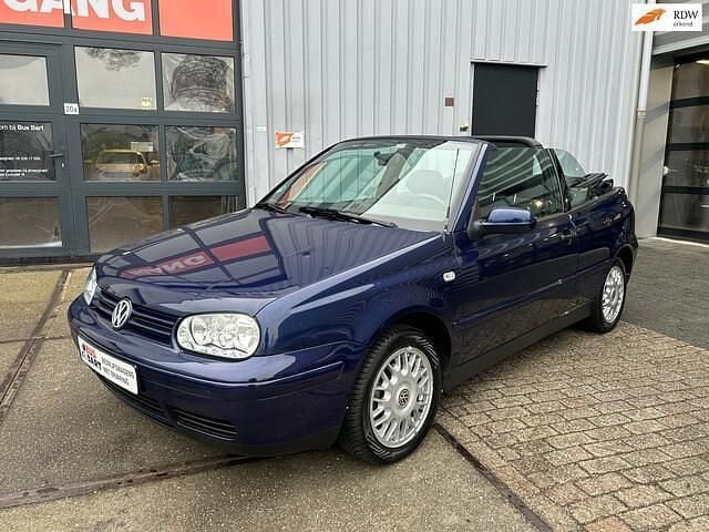 Occasion VW Golf Cabriolet Highline 116 PK (85 kW) 2002 Blauw Cabriolet