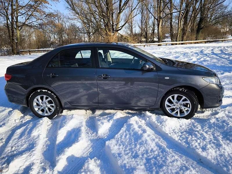 Occasion Toyota Corolla 124 PK (91 kW) 2009 Grijs Hatchback