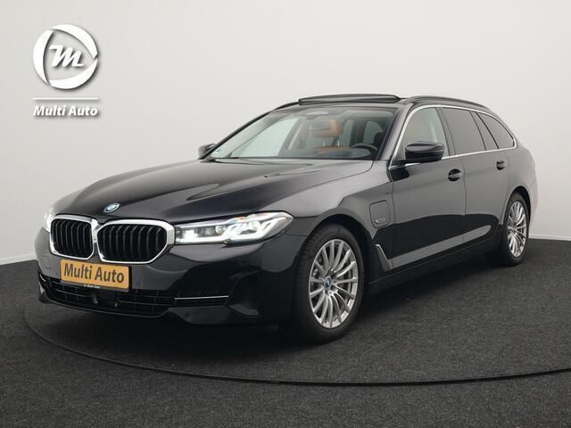 Zwart Gebruikt 2022 BMW 530e Executive Stationwagen | € 39.440 (Super prijs) - Afbeelding 1/4