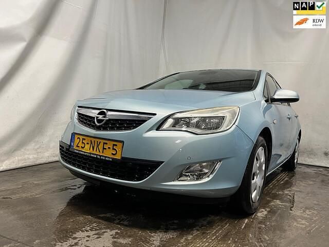 Occasion Opel Astra Edition 116 PK (85 kW) 2010 Blauw Hatchback