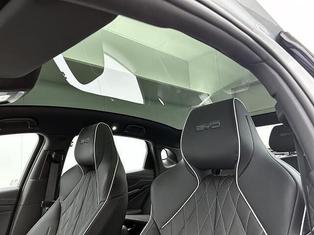 Occasion BYD Seal Comfort 170 kW (232 PK) 2025 Grijs metallic Sedan