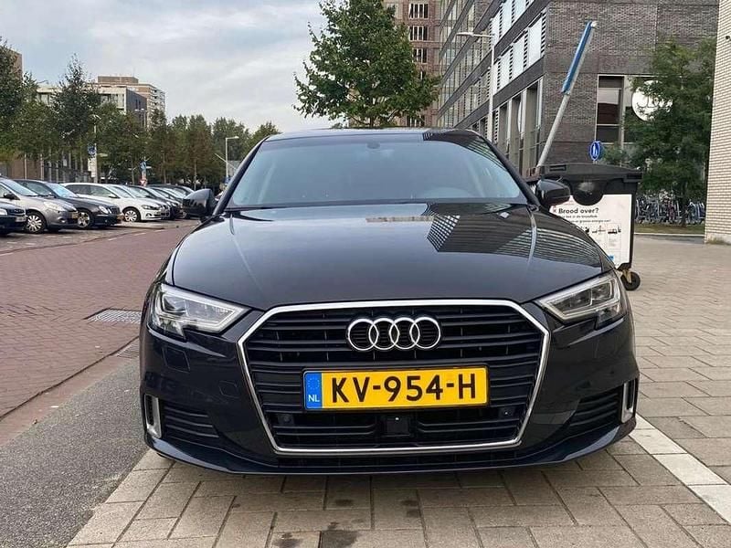 Gebruikt 2017 Audi A3 Sportback Design Hatchback | € 12.650 (Eerlijke prijs) - Afbeelding 1/4
