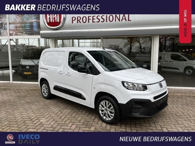 Wit Nieuw 2024 Fiat Doblò S MPV | € 21.794 - Afbeelding 1/4