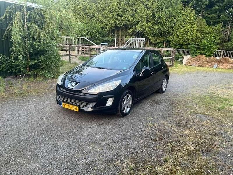 Zwart Gebruikt 2008 Peugeot 308 Hatchback | € 1.750 (Eerlijke prijs) - Afbeelding 1/4