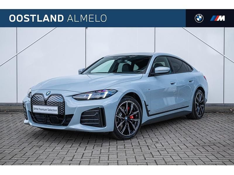 Grijs Nieuw 2025 BMW i4 M Sport Sedan | € 76.999 - Afbeelding 1/4