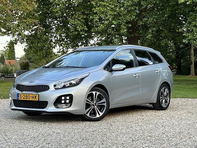 Zilver Gebruikt 2017 Kia Ceed Sportswagon GT-Line Stationwagen | € 9.950 (Goede deal) - Afbeelding 1/4