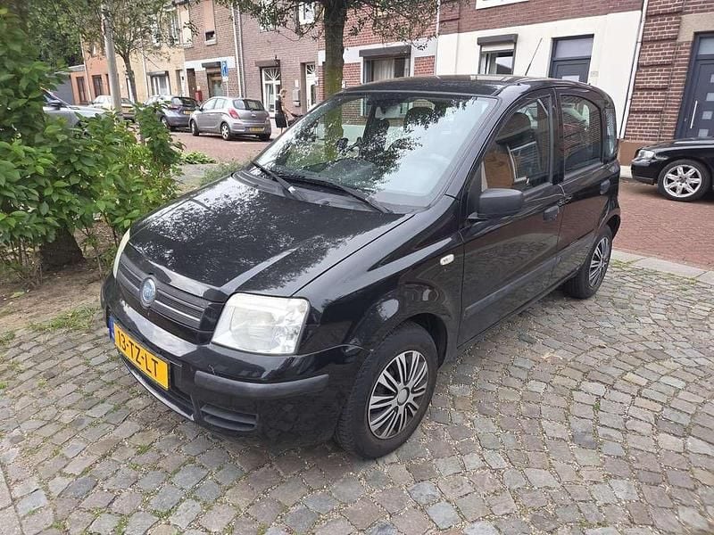 Zwart Gebruikt 2007 Fiat Panda Hatchback | € 600 (Super prijs) - Afbeelding 1/4