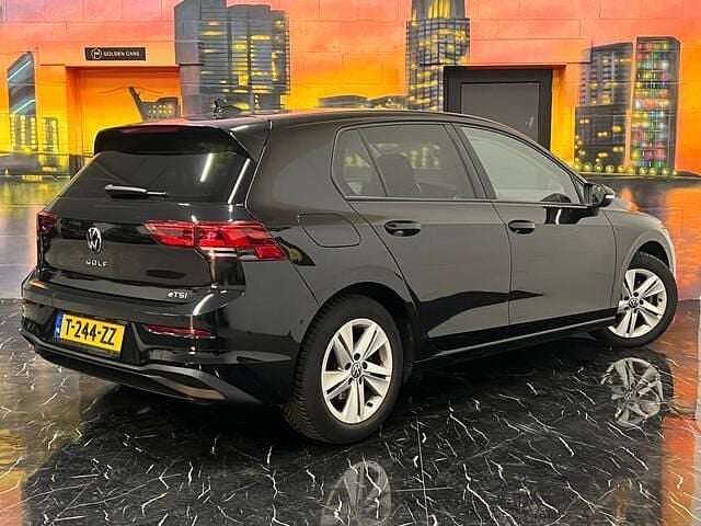 Occasion VW Golf VIII IQ Drive 150 PK (110 kW) 2021 Zwart Hatchback