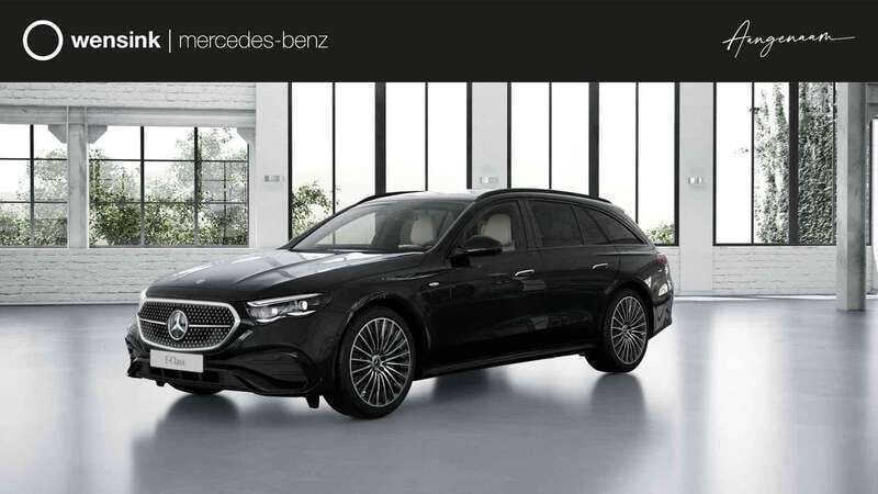 Zwart Nieuw 2025 Mercedes E300 Sport Edition Stationwagen | € 91.912 - Afbeelding 1/4