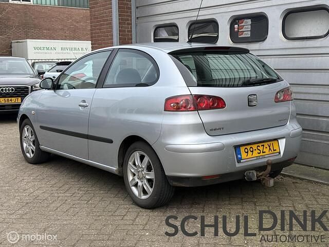 Occasion Seat Ibiza 101 PK (74 kW) 2006 Grijs Hatchback