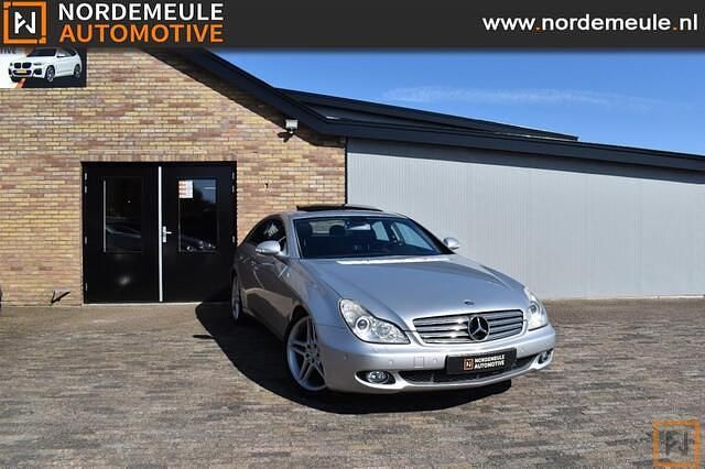 Grijs, andere lak Gebruikt 2006 Mercedes CLS320 Sedan | € 9.900 - Afbeelding 1/4