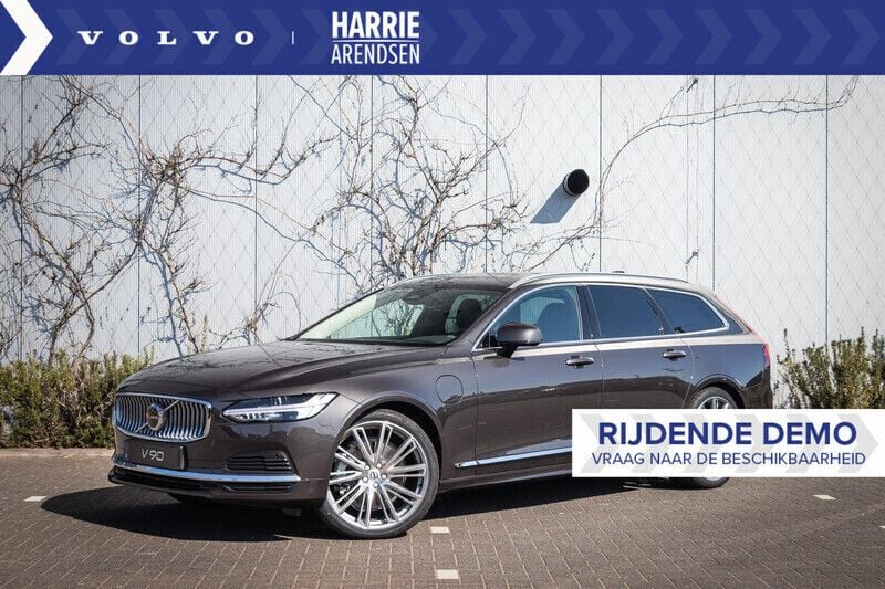 Grijs Gebruikt 2025 Volvo V90 Plus Stationwagen | € 58.694 (Iets duurder) - Afbeelding 1/4