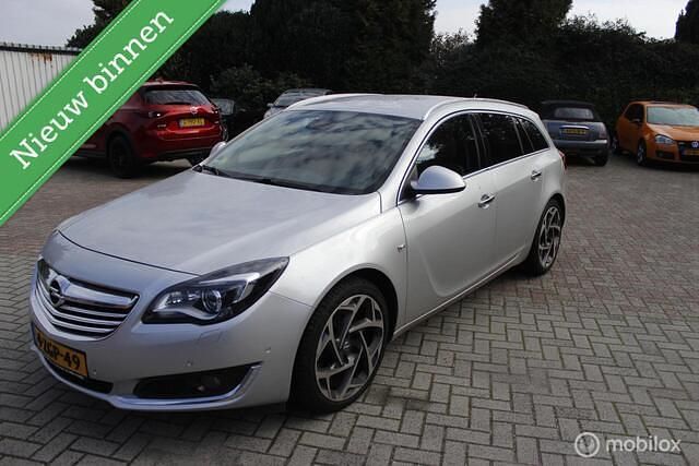 Grijs Gebruikt 2015 Opel Insignia Cosmo Stationwagen | € 4.950 (Eerlijke prijs) - Afbeelding 1/4
