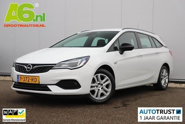 Wit Occasion 2022 Opel Astra Edition Stationwagen | € 12.900 (Goede deal) - Afbeelding 1/4