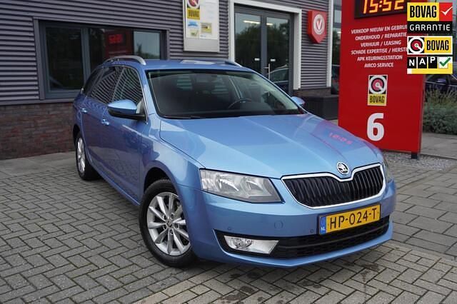 Blauw Gebruikt 2015 Skoda Octavia G-TEC Business Line Stationwagen | € 8.265 - Afbeelding 1/4