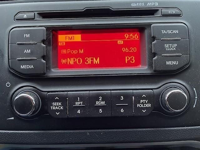 Occasion Kia Rio Comfort 86 PK (63 kW) 2014 Rood (metallic) Hatchback