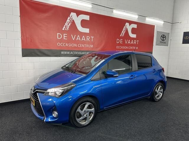 Occasion Toyota Yaris 75 PK (55 kW) 2015 Blauw Hatchback