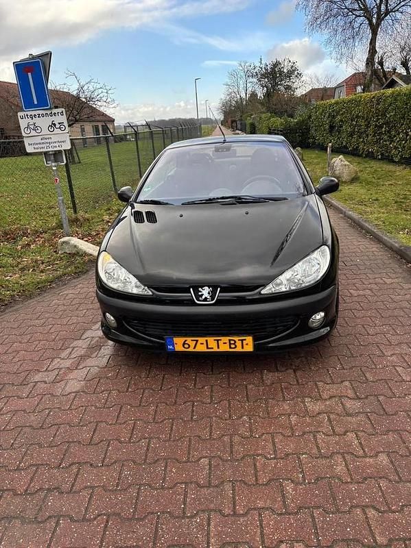 Occasion Peugeot 206 CC 136 PK (100 kW) 2003 Cabriolet