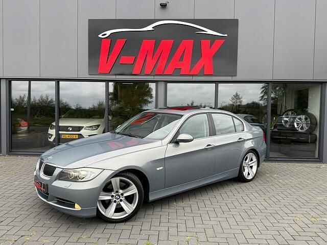 Grijs Gebruikt 2005 BMW 330 Comfort Edition Sedan | € 7.999 (Goede deal) - Afbeelding 1/4