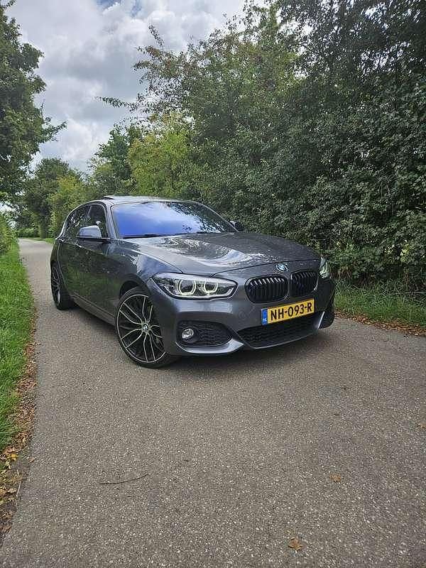 Grijs Gebruikt 2015 BMW 120 M Performance Hatchback | € 19.499 - Afbeelding 1/4