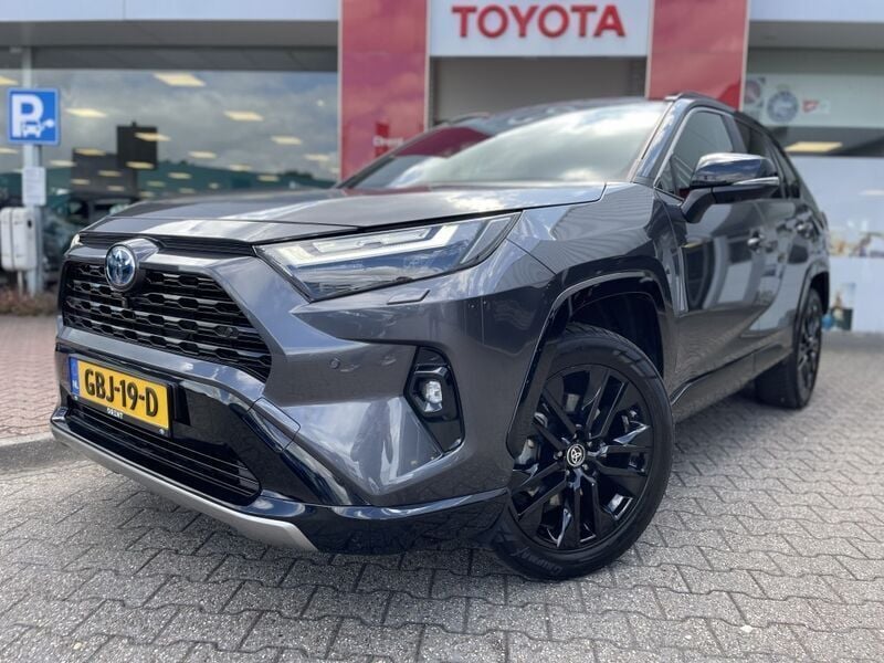Grijs Gebruikt 2023 Toyota RAV4 Style SUV | € 42.400 (Eerlijke prijs) - Afbeelding 1/4