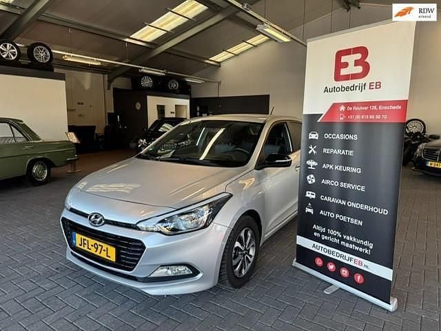Grijs Gebruikt 2018 Hyundai i20 Premium Hatchback | € 8.950 (Super prijs) - Afbeelding 1/4