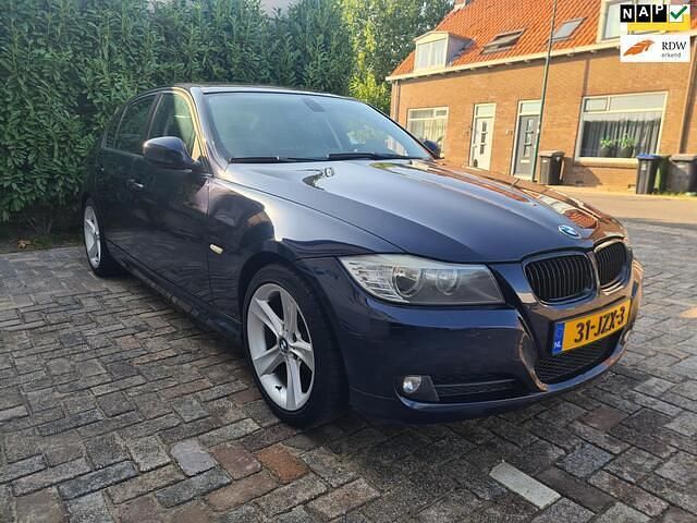 Blauw Gebruikt 2009 BMW 316 Sedan | € 1.400 - Afbeelding 1/4
