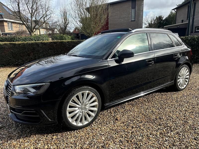 Occasion Audi A3 Sportback e-tron Ambition 2015 Zwart Hatchback