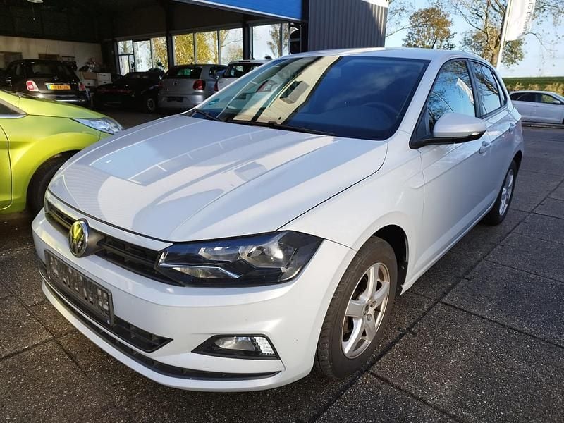 Occasion VW Polo Comfortline 75 PK (55 kW) 2018 Zwart, metallic lak Hatchback