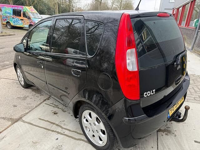 Occasion Mitsubishi Colt Invite 95 PK (69 kW) 2006 Zwart Hatchback