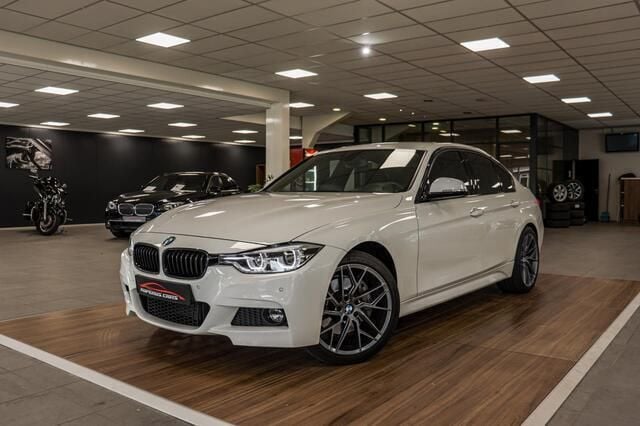 Wit Occasion 2015 BMW 340 Performance Sedan | € 31.950 (Super prijs) - Afbeelding 1/4