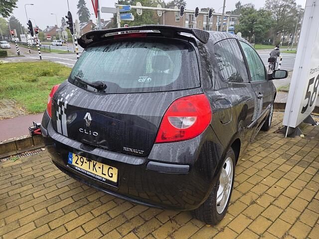 Occasion Renault Clio II Exception 75 PK (55 kW) 2006 Zwart Hatchback