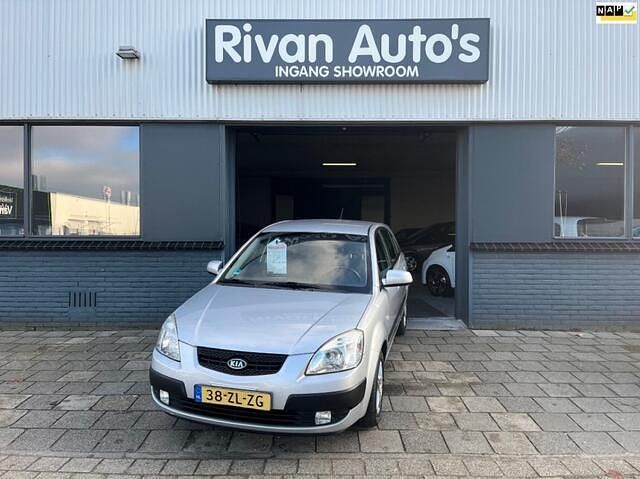 Occasion Kia Rio 97 PK (71 kW) 2008 Grijs Hatchback