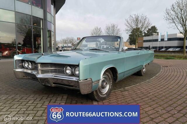 Blauw Gebruikt 1967 Chrysler 300 Cabriolet | € 9.000 - Afbeelding 1/4